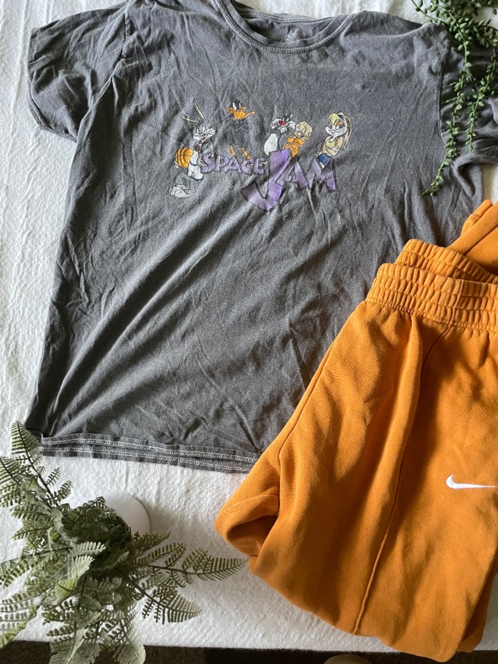Space jam graphic tee